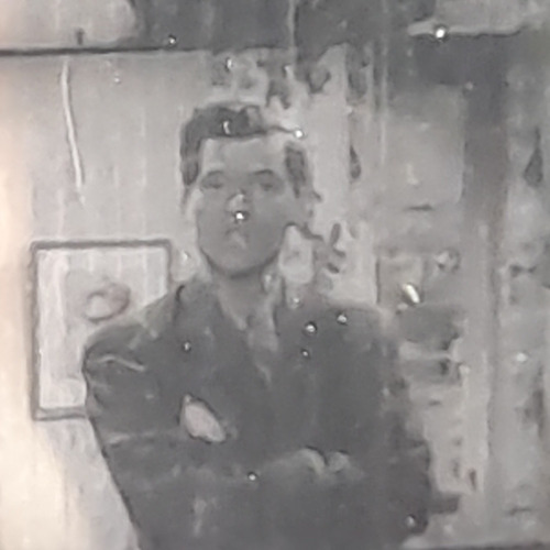 Imagem 3 de 4 de Rolo Com Filme 16mm Com 18 Cm De Diâmetro. 01