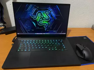 Razer Blade 15 / I7 11th Gen / Rtx 3080 / 32 Gb Ram / 512ssd