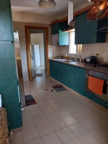 Imagen 24 de 27 de Fernando Perez Alquila Exclusivo Apartamento En Los Mangos Valencia Res Avignon