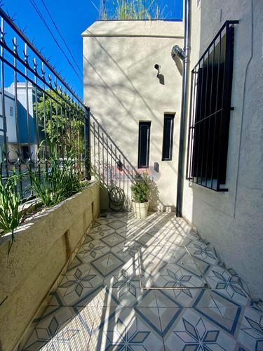 Casa En Venta En Liniers