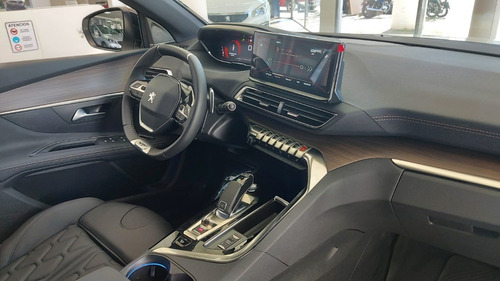 Imagen 14 de 19 de Nuevo Peugeot 3008 Gt Pack Tiptronic Thp 165cv Am22 Sa