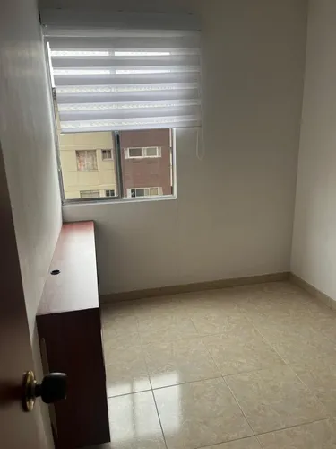 Apartamento Con Excelentes Espacios En Los Colores - Medellín, ¡oportunidad!