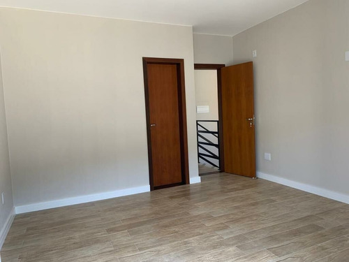 Imagem 14 de 14 de Casa À Venda No Bairro Centro - Garopaba/sc - Kv121