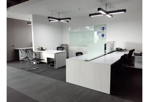 Todo Un Piso Moderno Para Oficinas En El Poblado