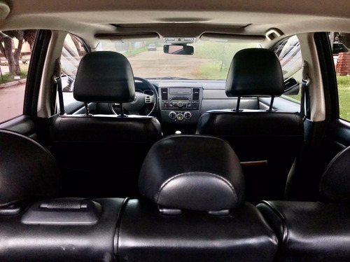 Nissan Tiida 1.8 Tekna 2010
