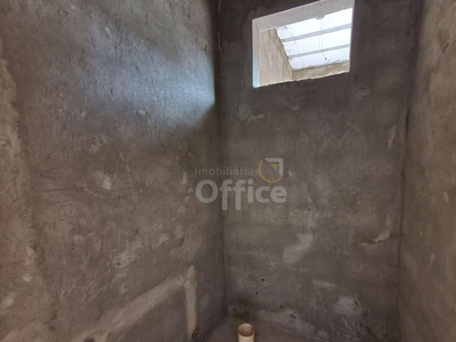 Imagem 10 de 14 de Linda Casa A Venda No Jardim Itália Com 3 Quartos - Ca0734