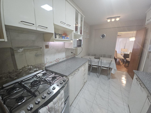 Venta Departamento De 5 Ambientes En Recoleta Con Cochera Y Baulera