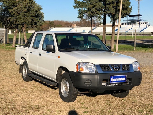Nissan Frontier Np 300 2.4 4x2 Doble Cabina Desde 11200