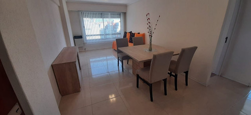 Imagen 2 de 17 de Departamento 2 Ambientes A La Calle Con Balcon En Venta En Mar Del Plata