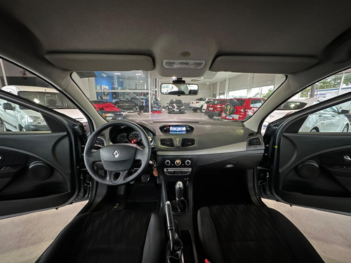 Renault Fluence Exp 16 2013