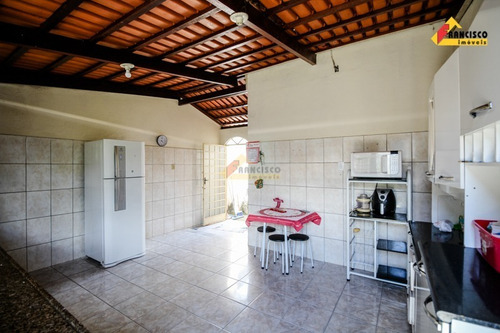 Imagem 17 de 25 de Casa À Venda, 4 Quartos, 1 Suíte, 3 Vagas, Danilo Passos - Divinópolis/mg - 46289