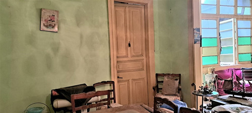 Casa En Venta De 6 Dorm. En Ñuñoa