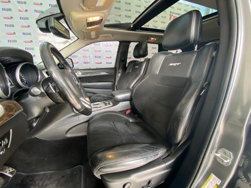 Imagen 7 de 15 de Jeep Grand Cherokee Srt8 2012