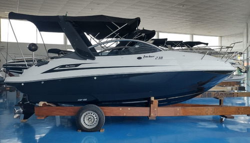 Lancha Focker 230 2017 Mercruiser 4.5 200hp Bravo 3 Black.ed