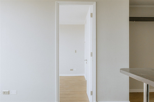 Departamento En Arriendo De 1 Dorm. En Santiago Lira 140