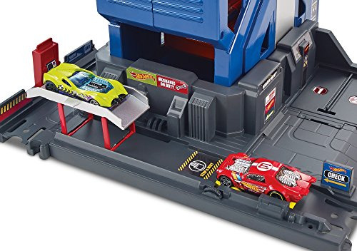 Jogo Mattel Hot Wheels FTB68 Mega Garage Cor Multi-colour