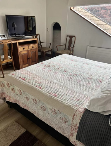Vende Casa En Condominio Privado En Avda. Gabriela Mistral.
