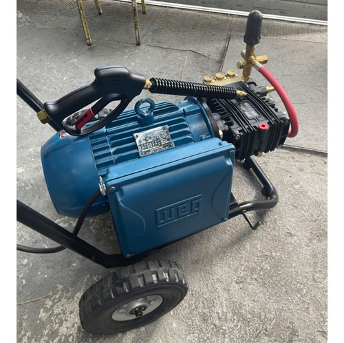 Imagen 3 de 6 de Hidrolavadora Apollo 5 Platino 2700 Psi 220 Volts En Chasis