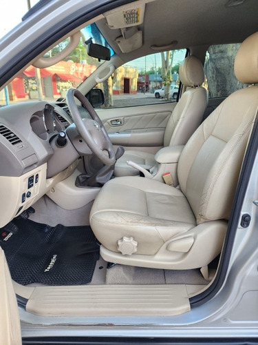 Imagen 5 de 7 de Toyota Sw4 2008 3.0 I Srv 4x4 (2009)