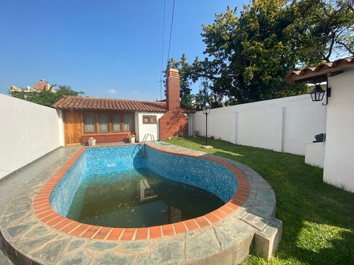 Imagen 3 de 4 de Venta- Impecable Casa!