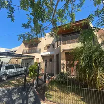 Comprar Venta- Hermoso Chalet De 4 Amb C\u002Fcochera Y Quincho- Palomar