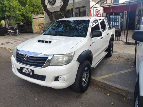 Imagen 7 de 12 de Toyota Hilux 2013 2.5 Cd Dx Pack I 120cv 4x2