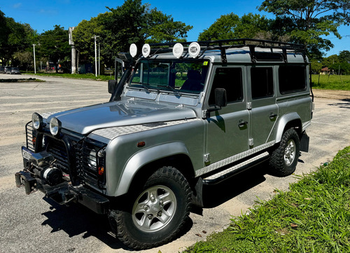 Land Rover Defender 2.5 110 Cstd Black 5p