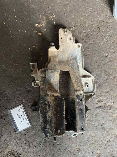 Base De Batería Vw Beetle 2.0 2002 (Usado)