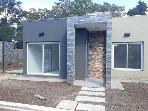 Imagen 2 de 10 de Casa En Venta En Tortuguitas