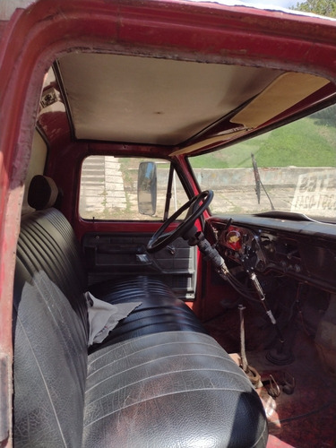 Ford F7000 Volcador