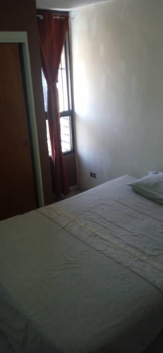 Imagen 7 de 8 de Amplia Habitación En San Jacinto 0414691042