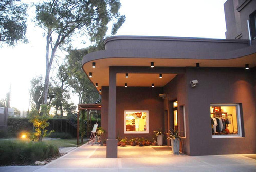 Imagen 4 de 30 de Inmueble Comercial De 1060 M2 Cub. - Consultorios - Gym - Pileta - Cocheras