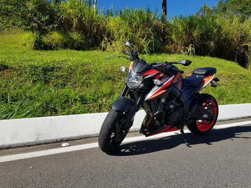 Suzuki Gsx S