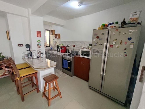 Imagen 8 de 15 de Apartamento En Venta En Turmero Urbanizacion Las Carolinas 23-3134 Wjo