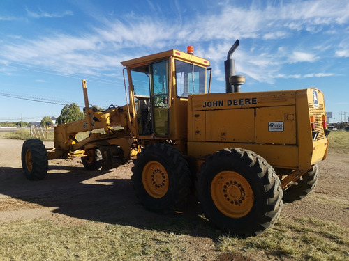 Imagen 14 de 14 de Motoniveladora John Deere 670b Motoconformadora 6 Cil.