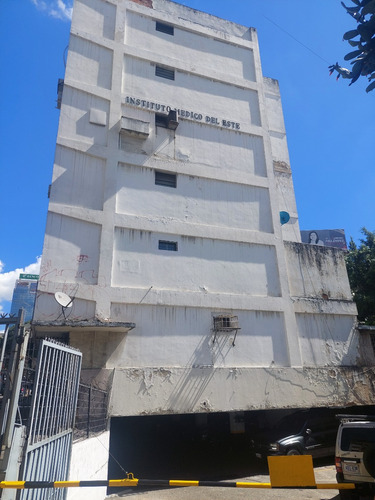 *vendo Consultorio Odontologico* En El Instituto Médico Del Este Av. Casanova