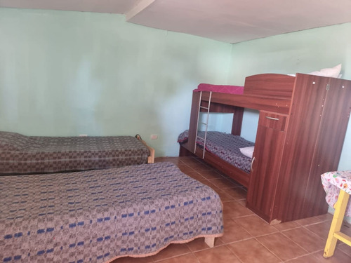 Complejo De 2 Locales Comerciales, 1 Departamento Y 5 Monoambientes Tipo Dormis En Cholila -chubut