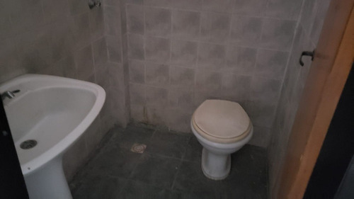 Venta De 3 Departamentos Mas Dos Locales Comerciales