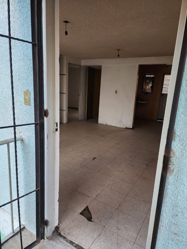 Venta De Departamento Los Heroes Ixtapaluca, Cerca De Plaza Los Heroes, Piso 1