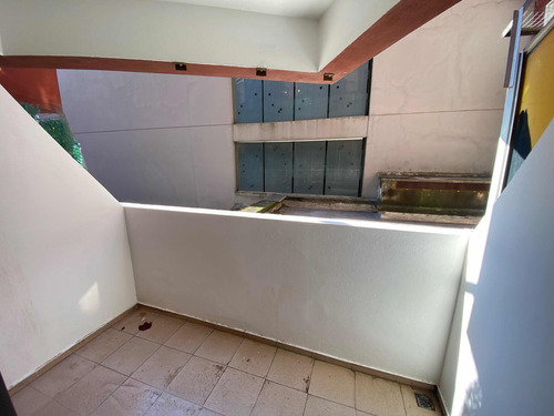 Monoambiente En Alquiler Punta Carretas Próximo A Shopping Edificio Con Barbacoa
