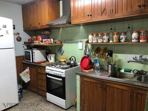 Casa En Venta 2 Dormitorios 2 Baños Lyon Buceo- Ref: 859