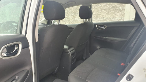 Imagen 14 de 15 de Nissan Sentra 2019 1.8 Advance Mt