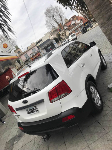Imagen 3 de 8 de Kia Sorento 2011 2.4 Ex 4x4 6at