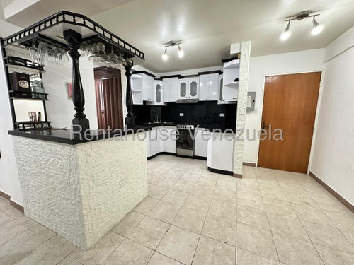 Alquilo Apartamento Urbanización Los Caobos, Código 25-23981 Cm Leer Descripción