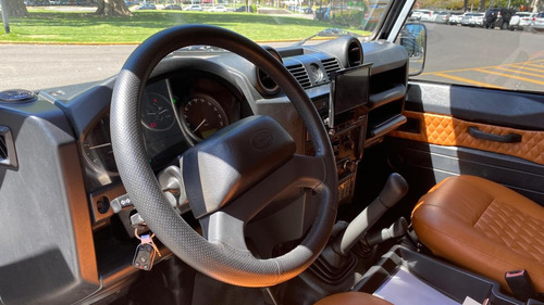Land Rover Defender 2.4 Sw 110 7s