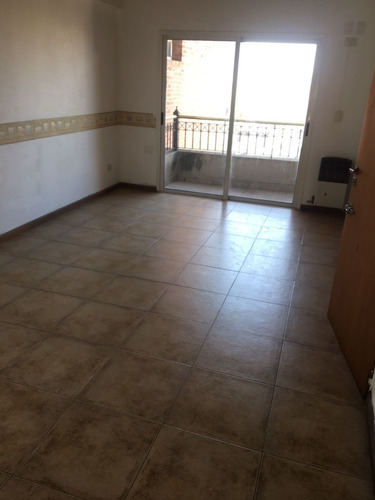 Imagen 3 de 12 de Departamento Venta Lanus Oeste