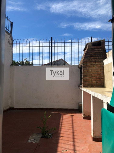 Amplio Duplex Con Gas Natural Al Frente