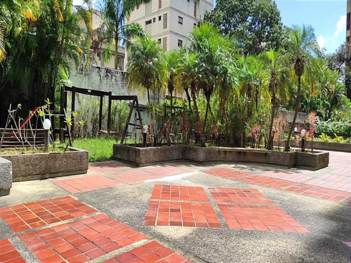 Se Alquila Apartamento 134m2 3h+s/ 3b/ 2pe Las Palmas