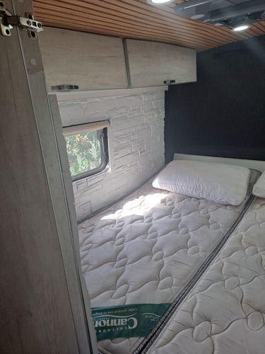 Motorhome Mercedes Benz 915 Con Carrocería Comil