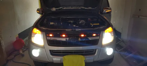 Chevrolet Dmax Mod 2011 Color Plata